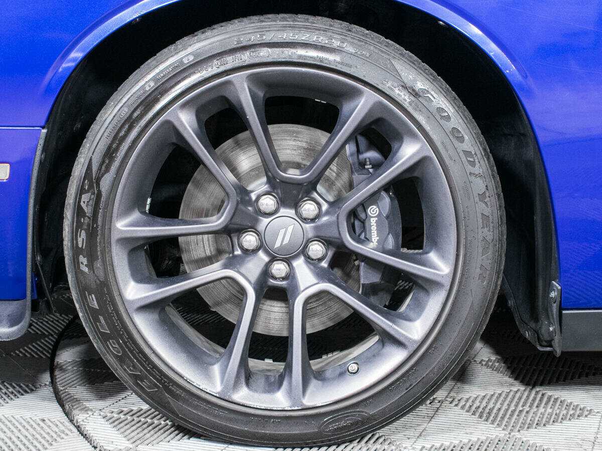 Купить Dodge Challenger с пробегом. Фото: #19