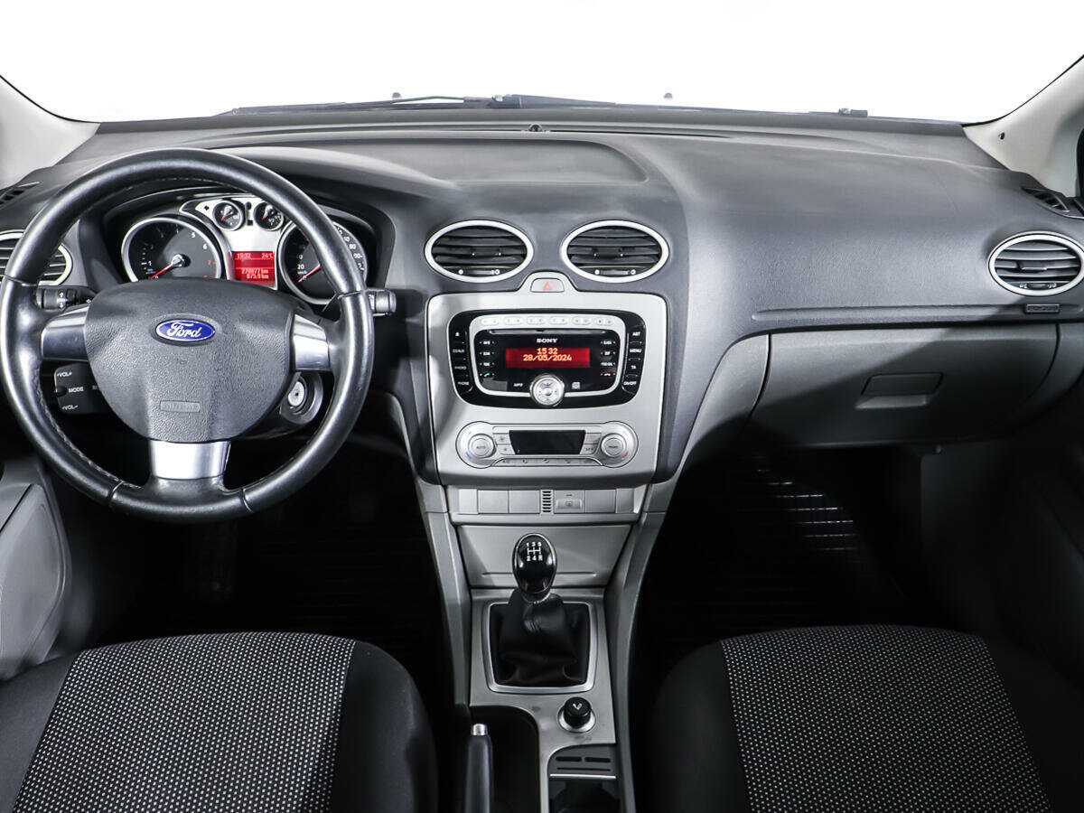Купить Ford Focus с пробегом. Фото: #10