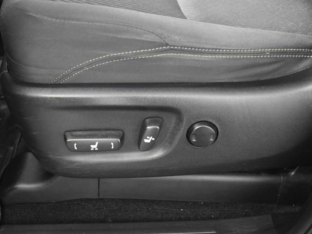 Купить Toyota Land Cruiser Prado с пробегом. Фото: #7