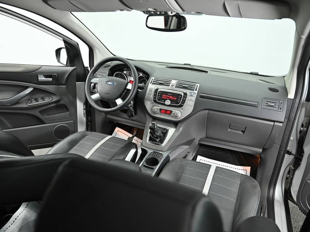 Купить Ford Kuga с пробегом. Фото: #9
