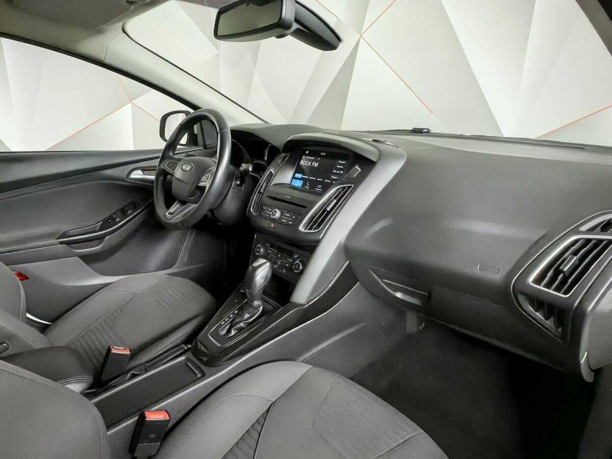 Купить Ford Focus с пробегом. Фото: #8