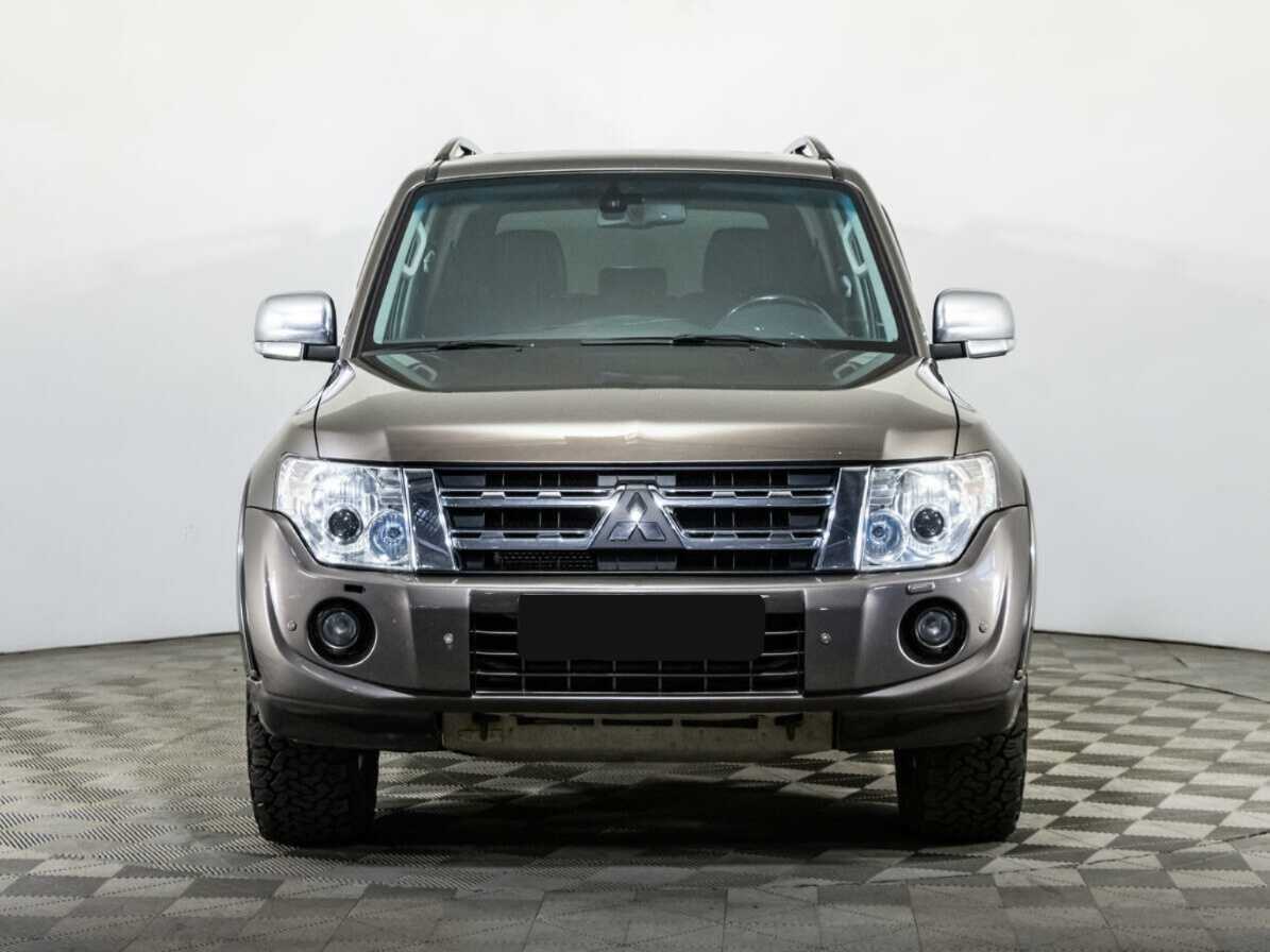 Купить Mitsubishi Pajero с пробегом. Фото: #1