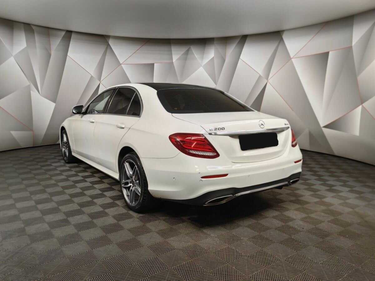 Купить Mercedes-Benz E-Класс с пробегом. Фото: #3