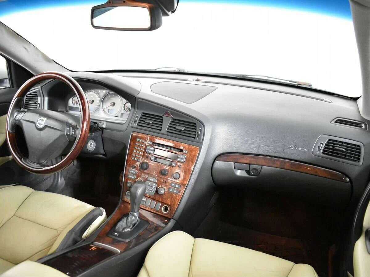 Купить Volvo S60 с пробегом. Фото: #7