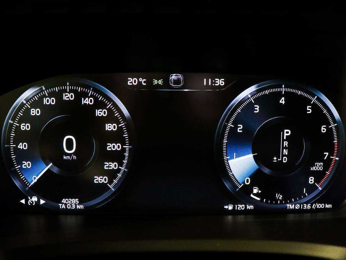 Купить Volvo XC90 с пробегом. Фото: #10