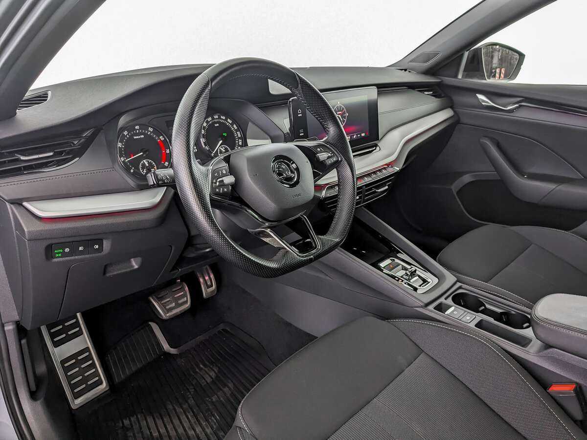 Купить Skoda Octavia с пробегом. Фото: #13