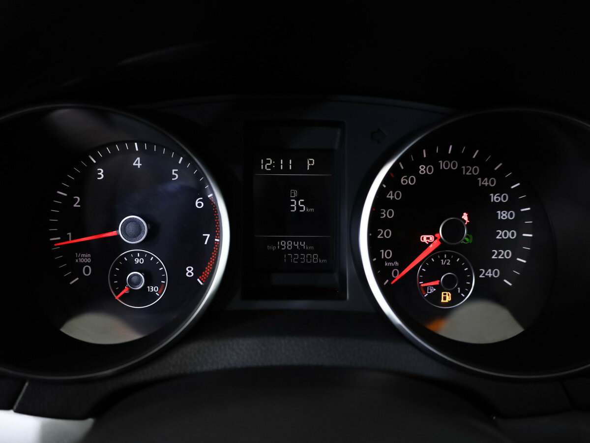 Купить Volkswagen Golf с пробегом. Фото: #7