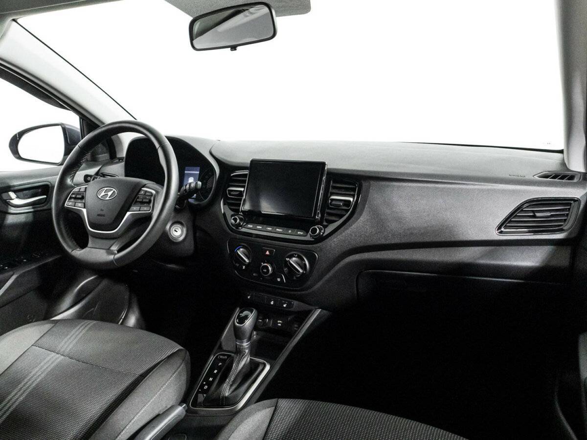 Купить Hyundai Solaris с пробегом. Фото: #8