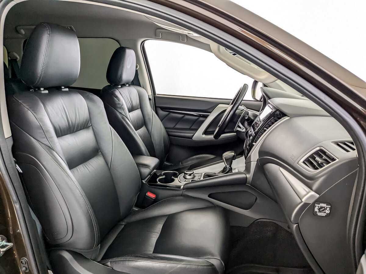 Купить Mitsubishi Pajero Sport с пробегом. Фото: #18