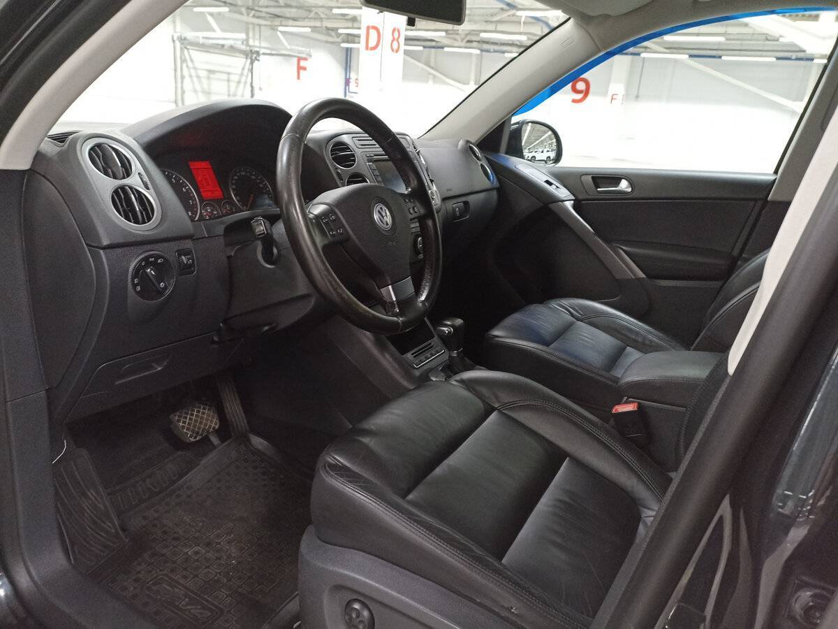 Купить Volkswagen Tiguan с пробегом. Фото: #15