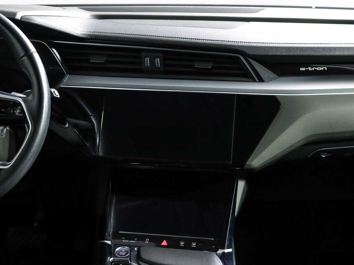 Купить Audi e-tron с пробегом. Фото: #10