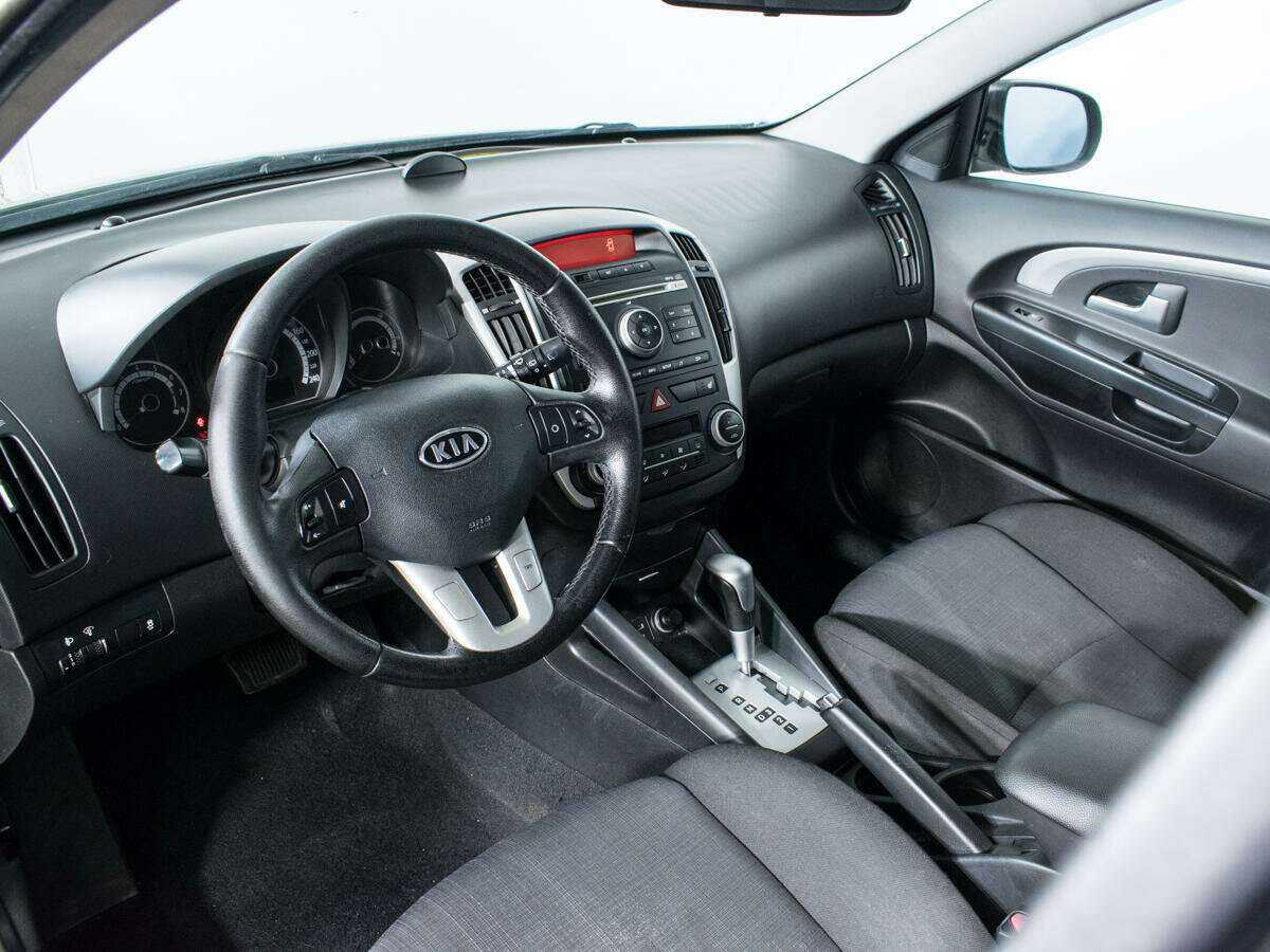 Купить Kia Ceed с пробегом. Фото: #12