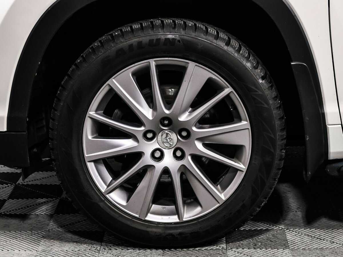 Купить Toyota Highlander с пробегом. Фото: #14