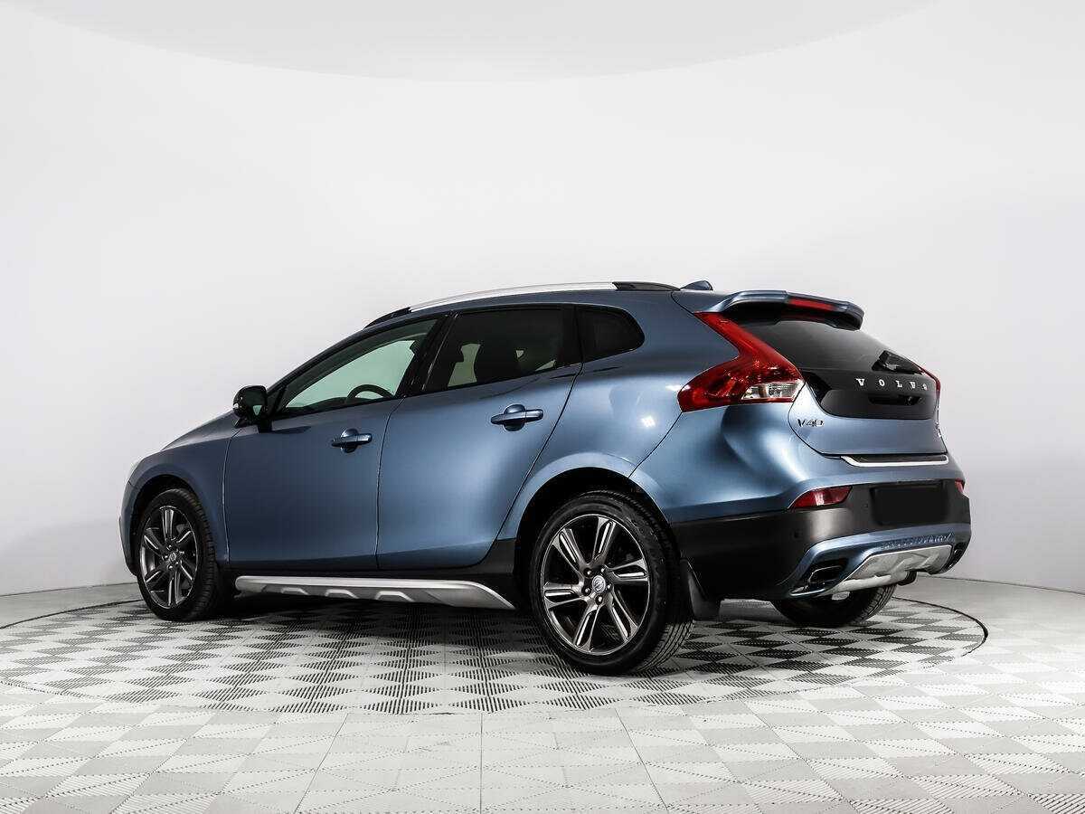 Купить Volvo V40 Cross Country с пробегом. Фото: #4