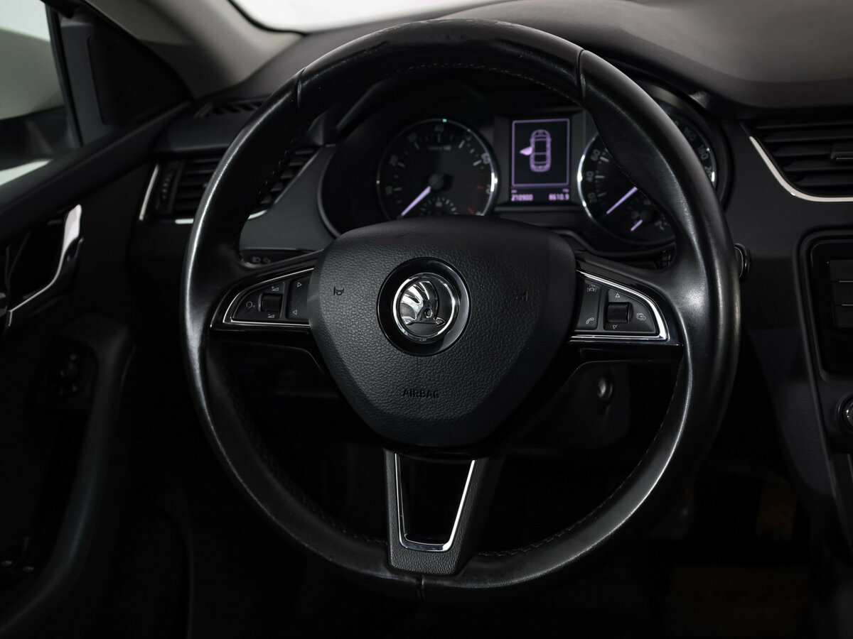 Купить Skoda Octavia с пробегом. Фото: #9