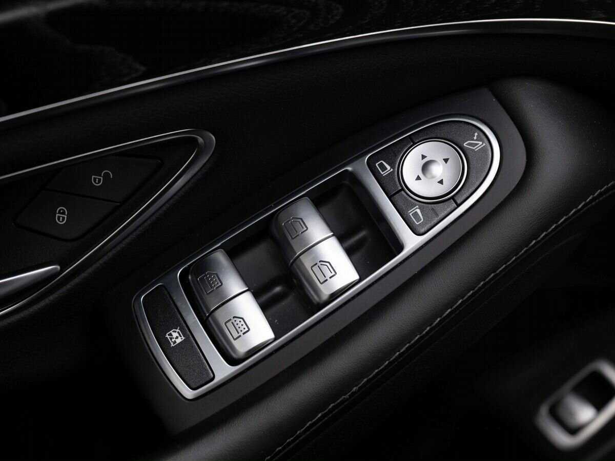 Купить Mercedes-Benz S-Класс с пробегом. Фото: #28