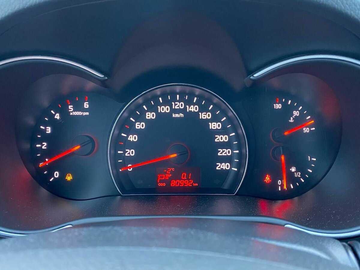 Купить Kia Sorento с пробегом. Фото: #11