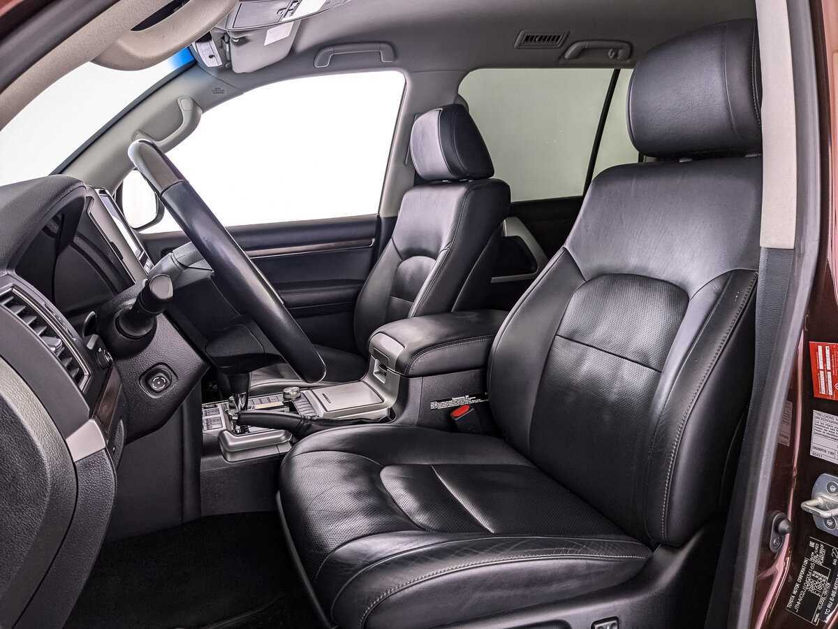 Купить Toyota Land Cruiser с пробегом. Фото: #15