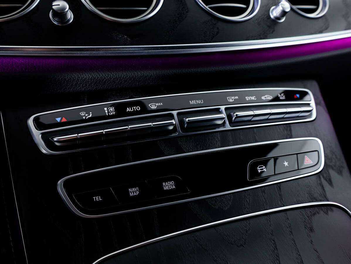 Купить Mercedes-Benz E-Класс с пробегом. Фото: #16