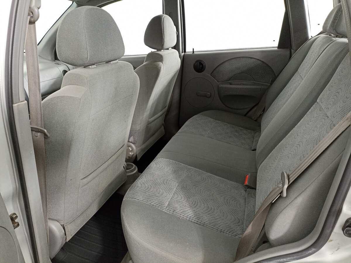 Купить Chevrolet Aveo с пробегом. Фото: #9