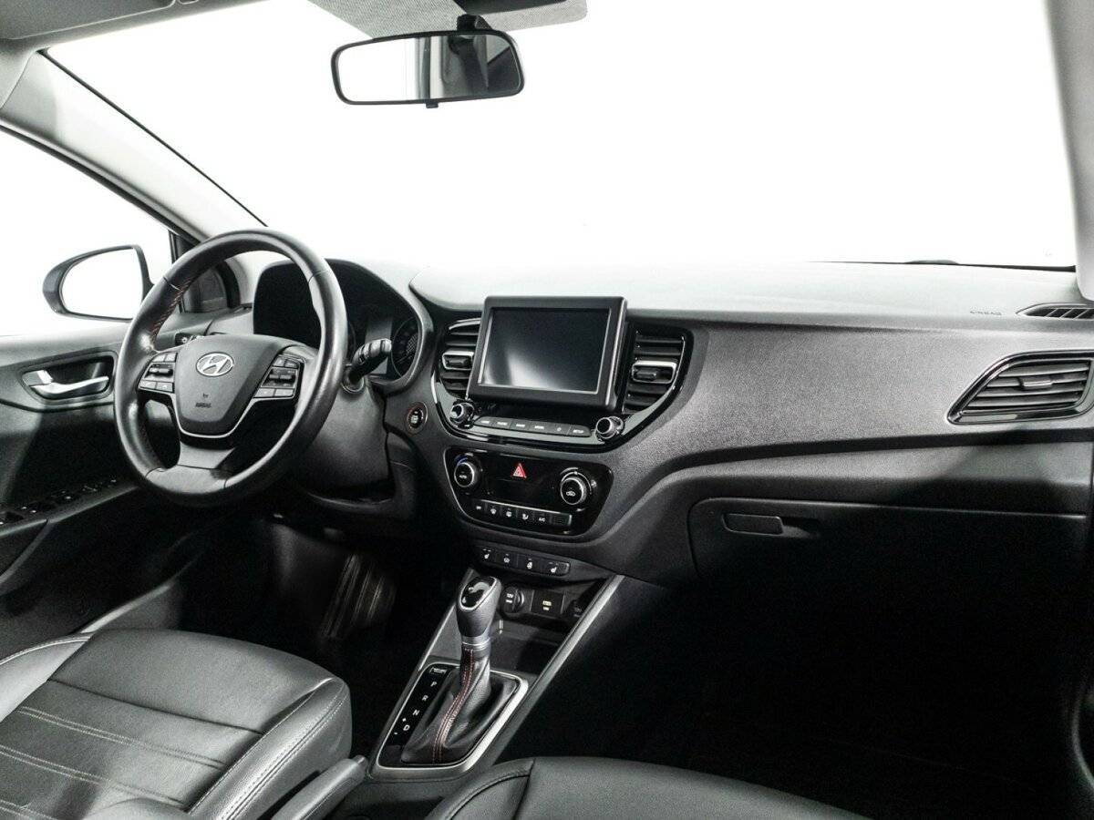Купить Hyundai Solaris с пробегом. Фото: #8
