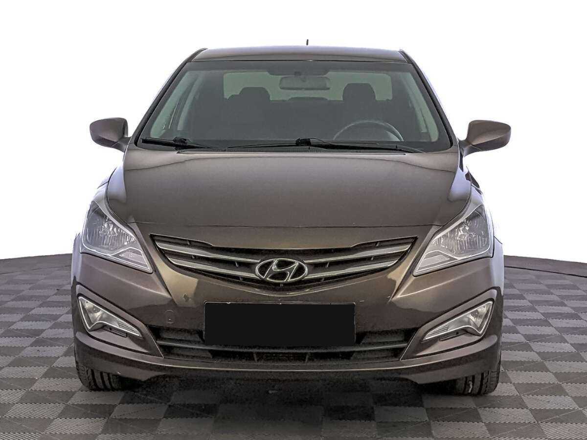 Купить Hyundai Solaris с пробегом. Фото: #1