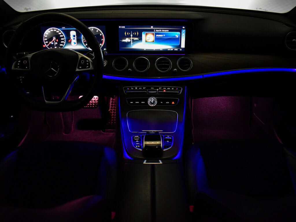 Купить Mercedes-Benz E-Класс с пробегом. Фото: #23