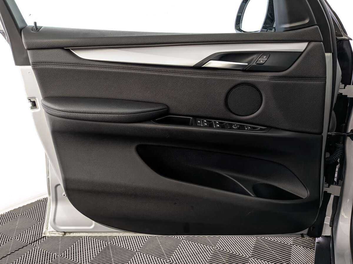 Купить BMW X5 с пробегом. Фото: #13