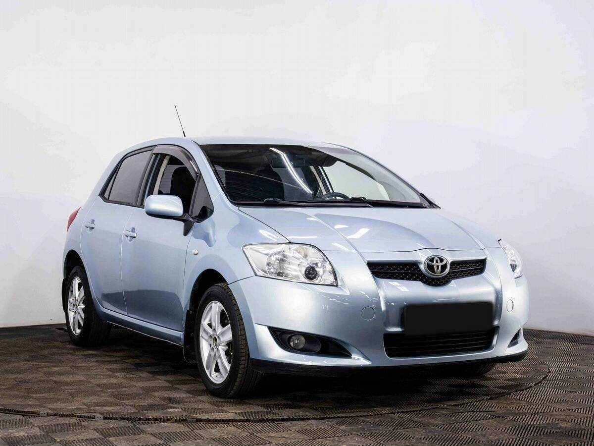 Купить Toyota Auris с пробегом. Фото: #2