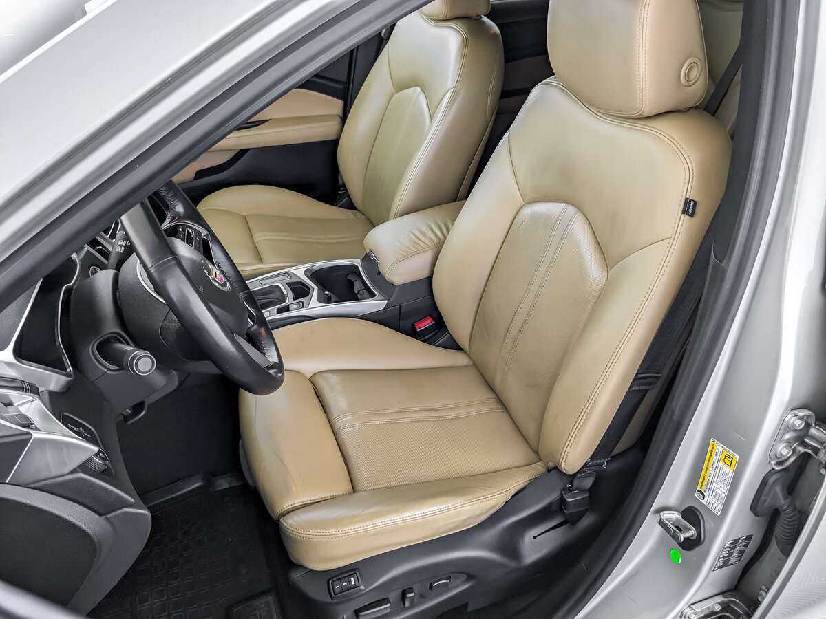 Купить Cadillac SRX с пробегом. Фото: #15