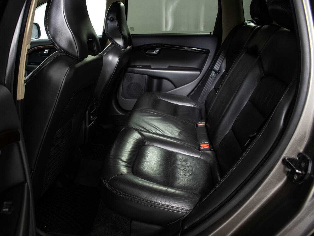 Купить Volvo XC70 с пробегом. Фото: #9