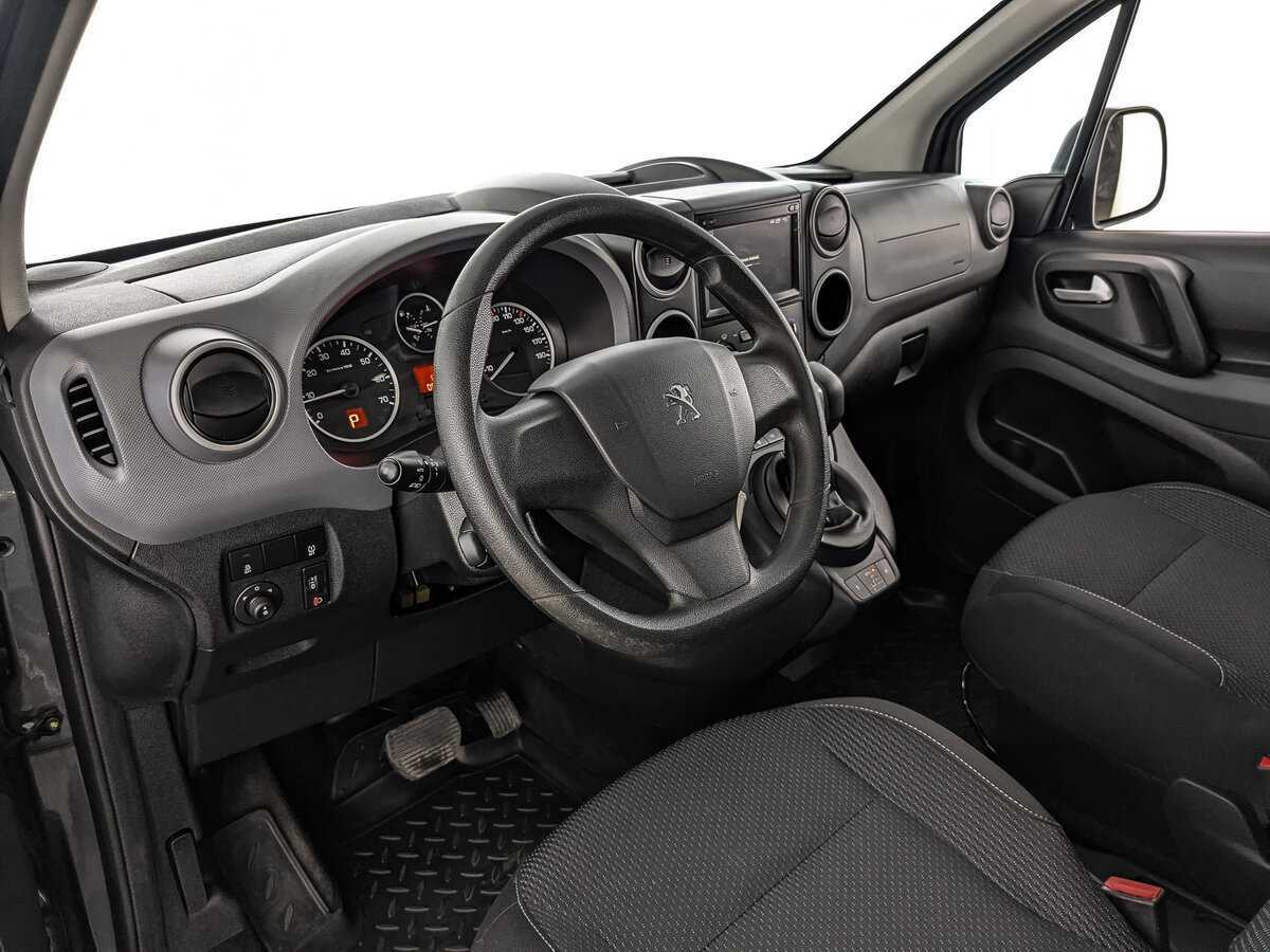 Купить Peugeot Partner с пробегом. Фото: #10