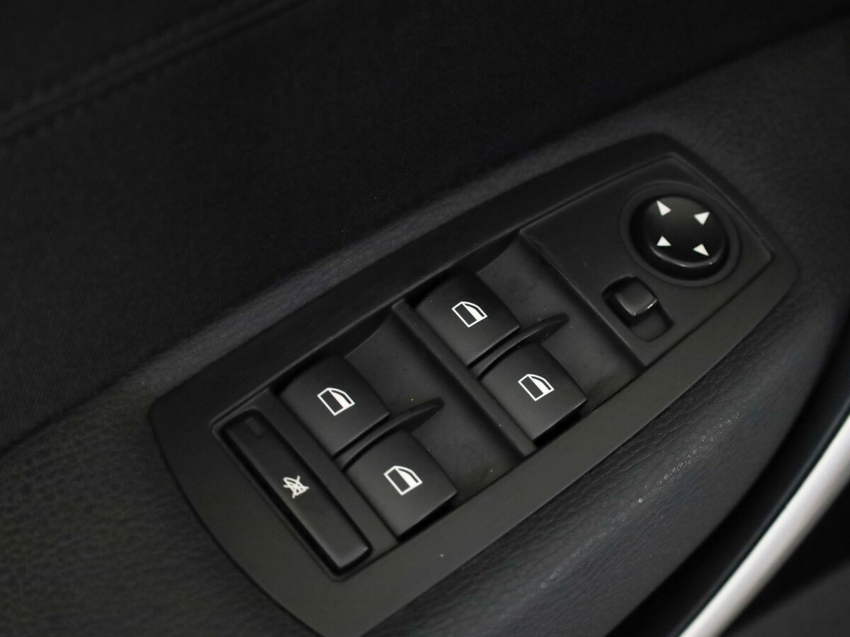Купить BMW X3 с пробегом. Фото: #11