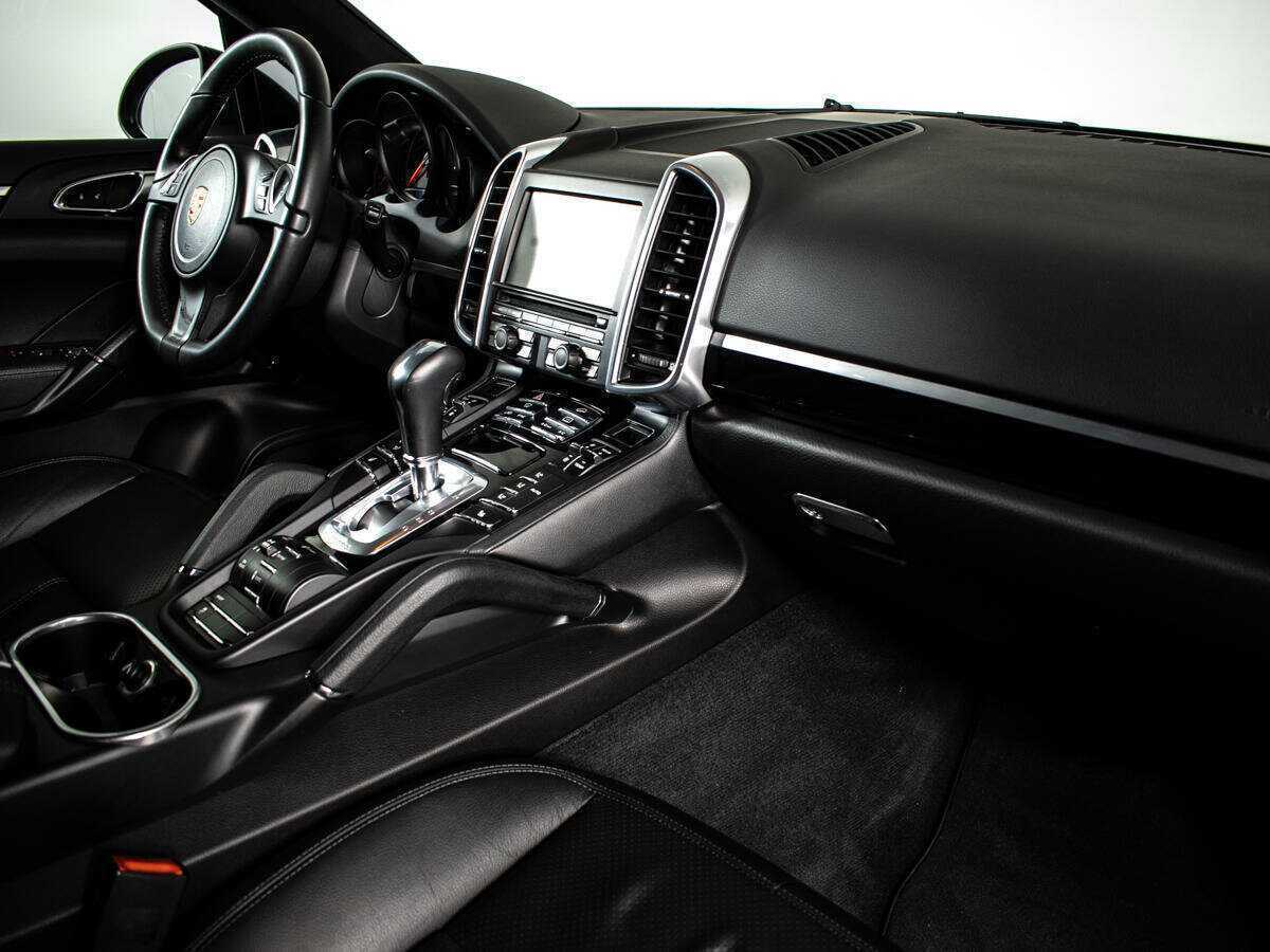 Купить Porsche Cayenne с пробегом. Фото: #8