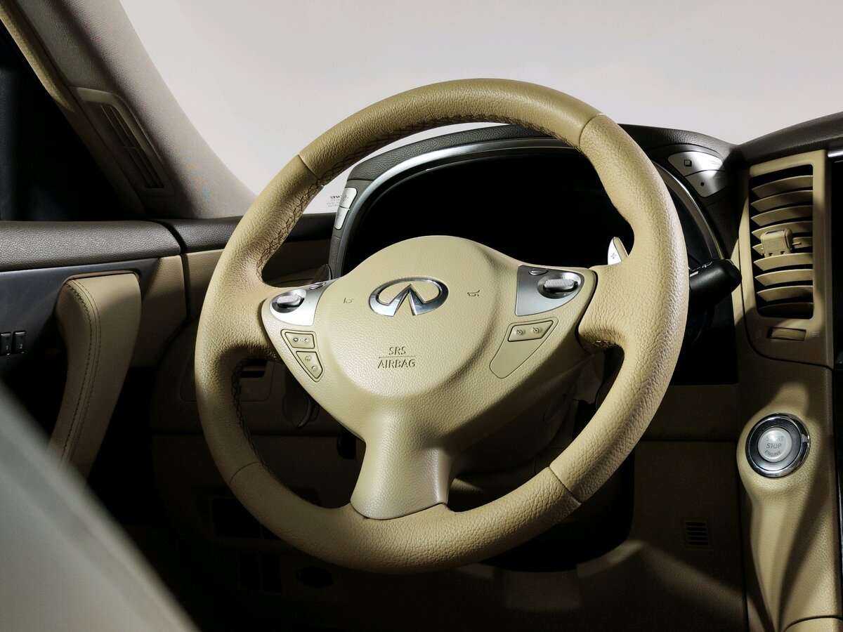 Купить Infiniti FX с пробегом. Фото: #15