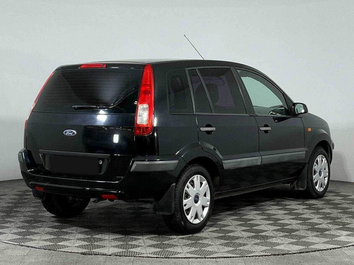 Купить Ford Fusion с пробегом. Фото: #4