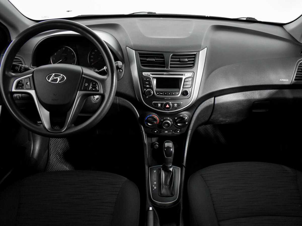 Купить Hyundai Solaris с пробегом. Фото: #11