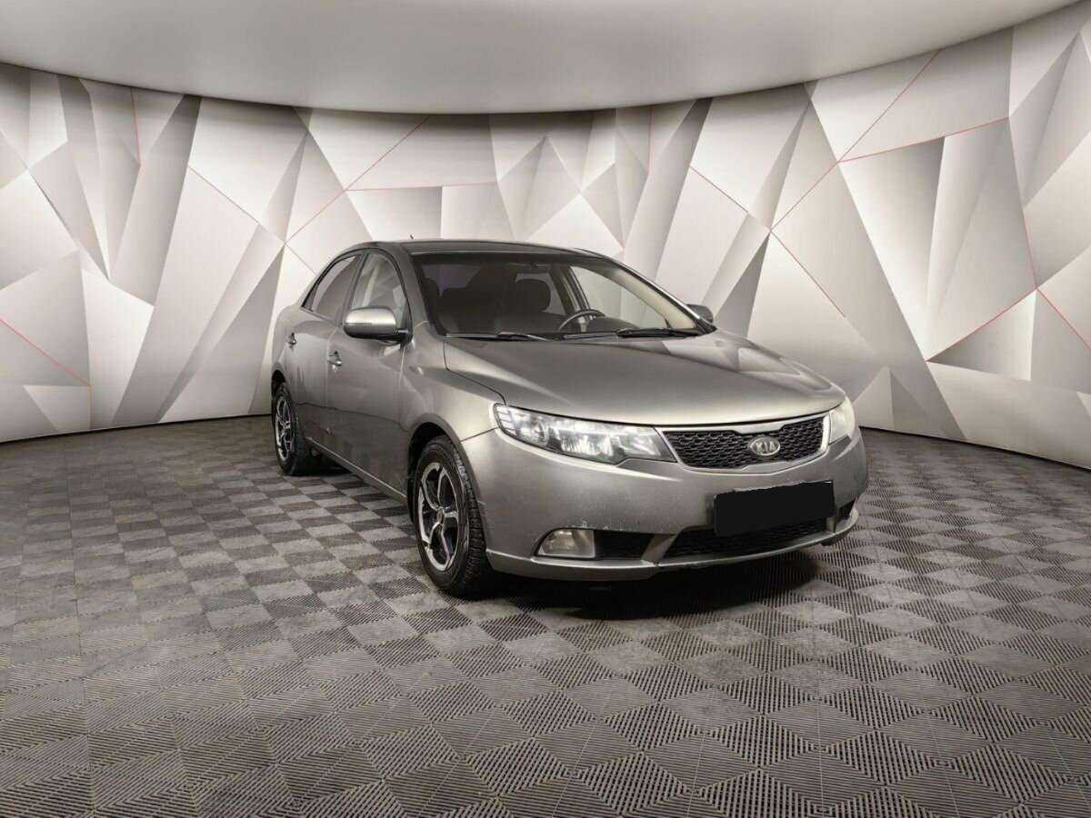 Купить Kia Cerato с пробегом. Фото: #2