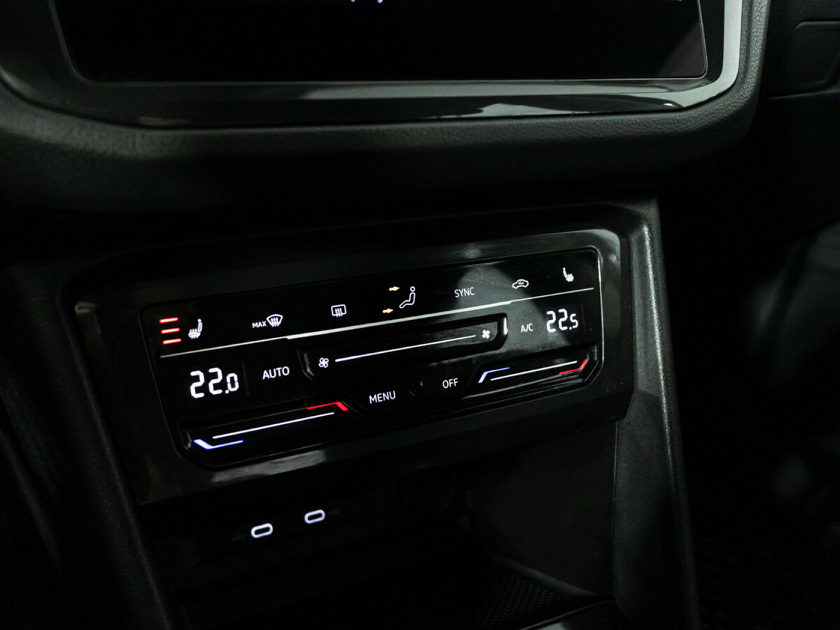 Купить Volkswagen Tiguan с пробегом. Фото: #15
