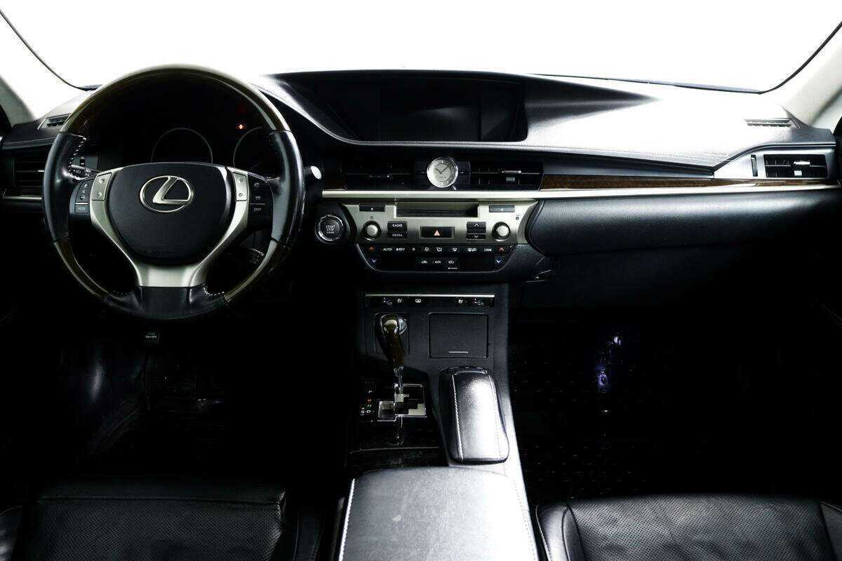 Купить Lexus ES с пробегом. Фото: #10