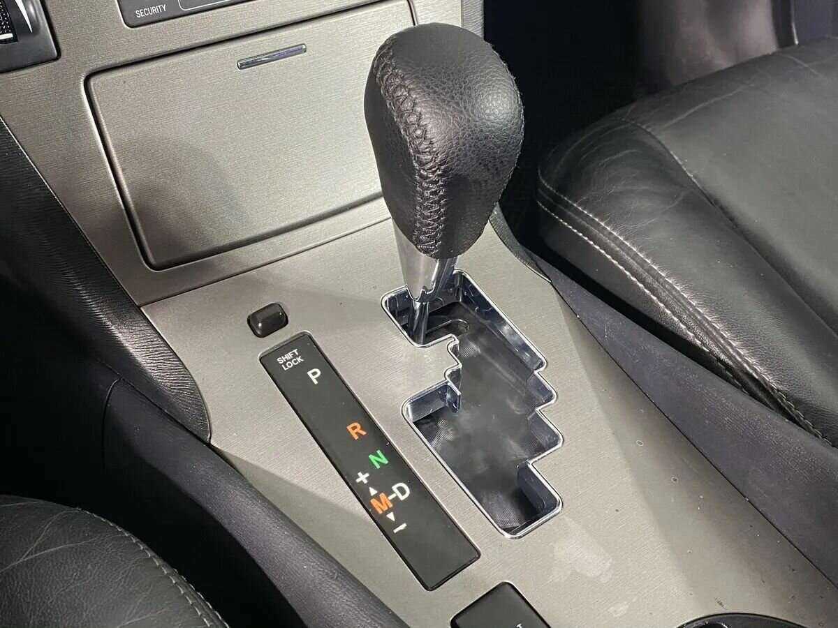 Купить Toyota Avensis с пробегом. Фото: #12