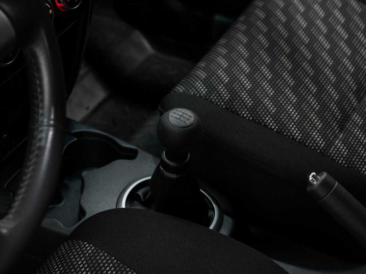 Купить Suzuki SX4 с пробегом. Фото: #17
