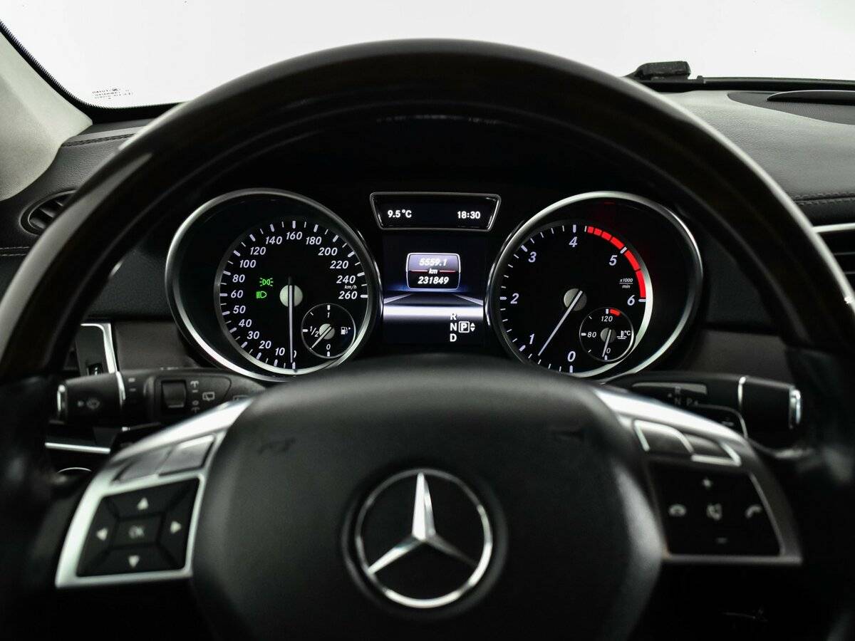 Купить Mercedes-Benz M-Класс с пробегом. Фото: #10