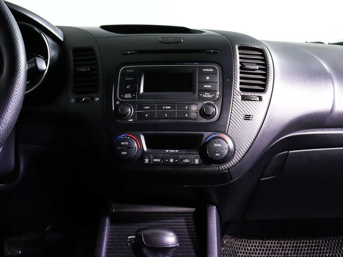 Купить Kia Cerato с пробегом. Фото: #12