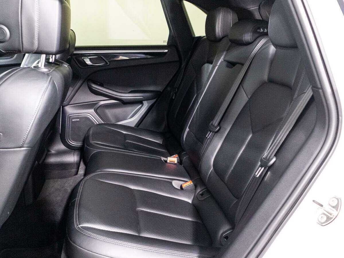 Купить Porsche Macan с пробегом. Фото: #9