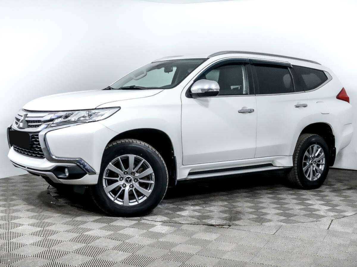 Купить Mitsubishi Pajero Sport с пробегом. Фото: #0