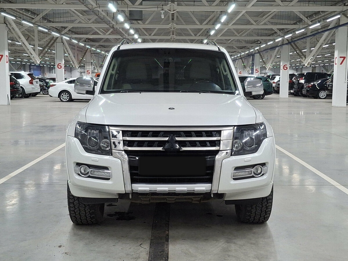 Купить Mitsubishi Pajero с пробегом. Фото: #1