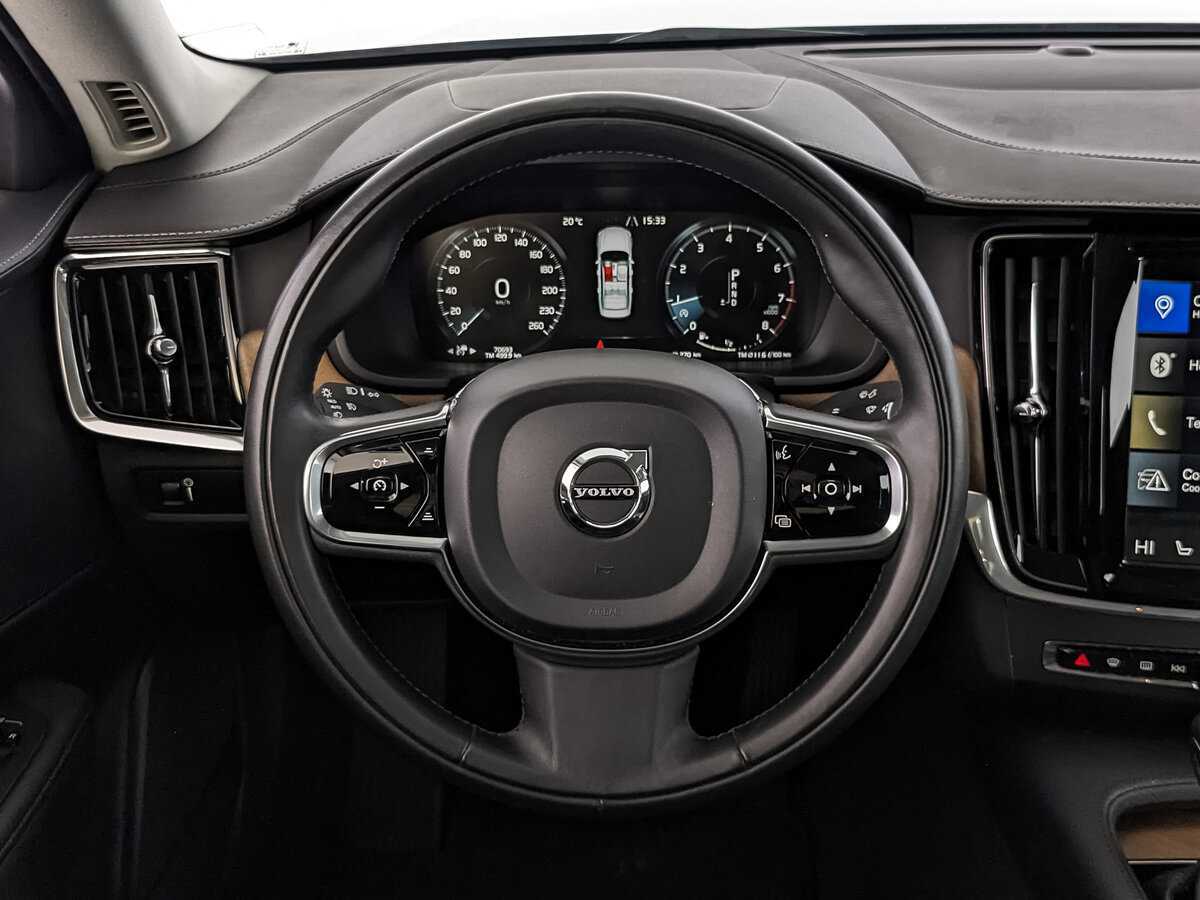 Купить Volvo S90 с пробегом. Фото: #17