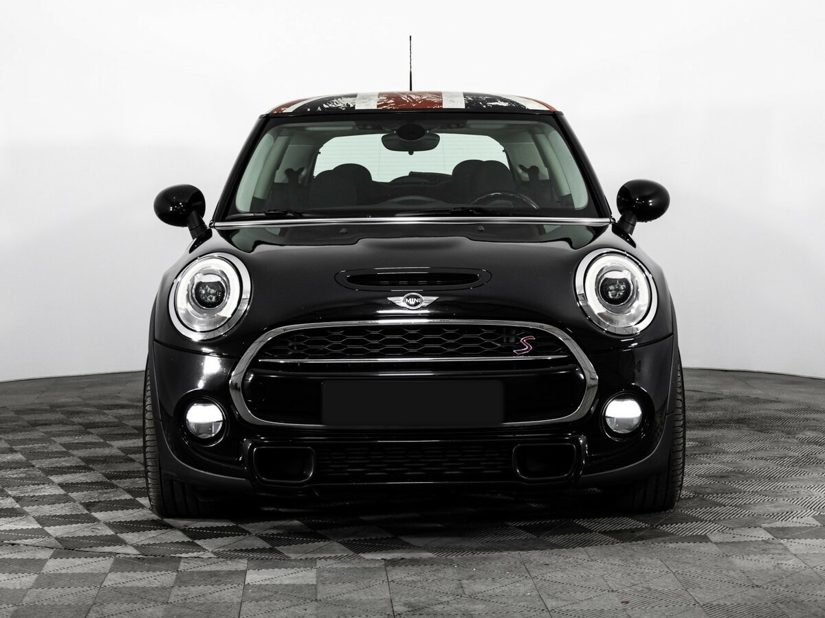 Купить Mini Hatch с пробегом. Фото: #2