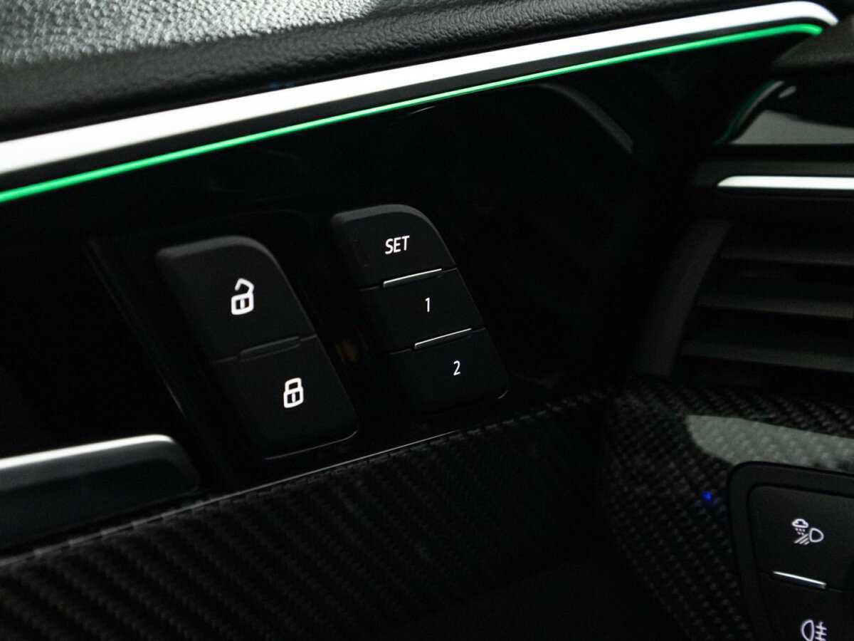 Купить Audi A4 с пробегом. Фото: #20